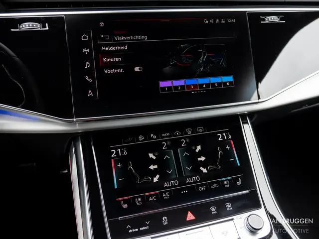 Audi Q8 60 TFSI e quattro S-Line 2021 Hybride Benzine 32