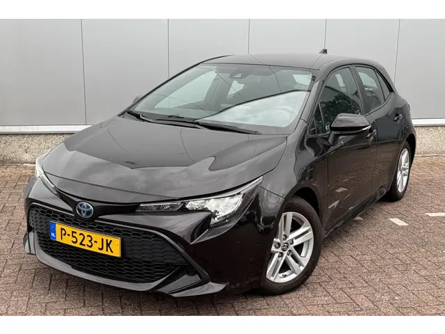 Toyota Corolla 1.8 Hybrid Active 2022 Hybride Benzine 2