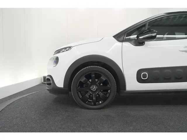 Citroën C3 PureTech 110 S&S Shine 2020 Benzine 20