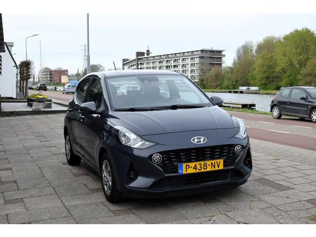 Hyundai i10 1.0 Comfort 2022 Benzine 23