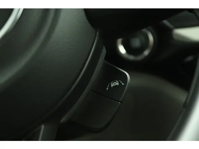 Suzuki Swift 1.2 Select Smart Hybrid 2025 Benzine 45