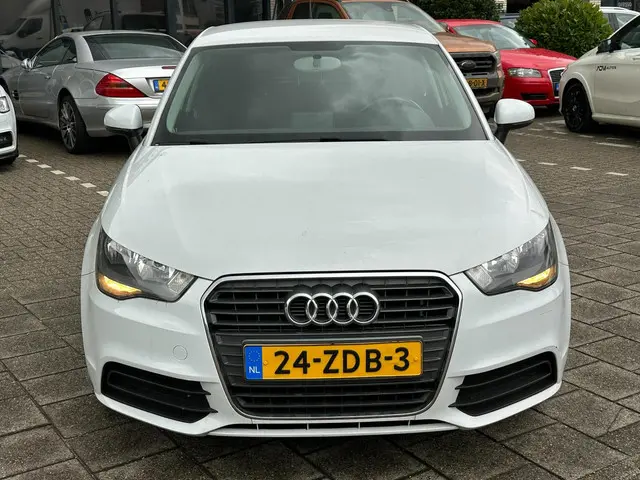Audi A1 Sportback 1.2 TFSI Connect 2013 Benzine 7
