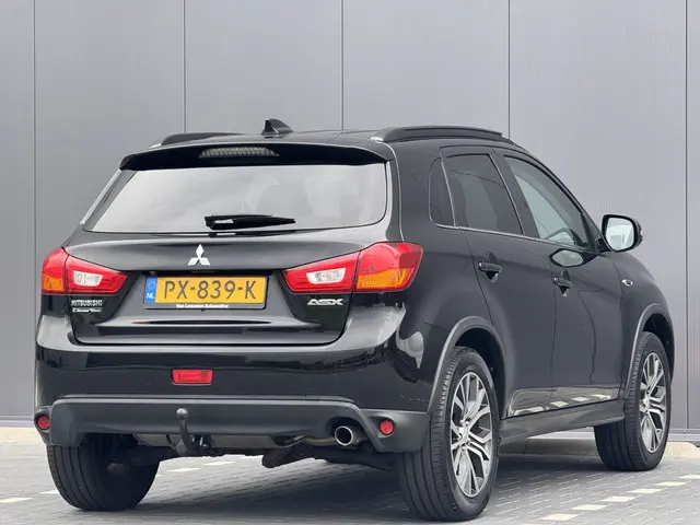 Mitsubishi ASX 1.6 Cleartec Intense 2017 Benzine 17