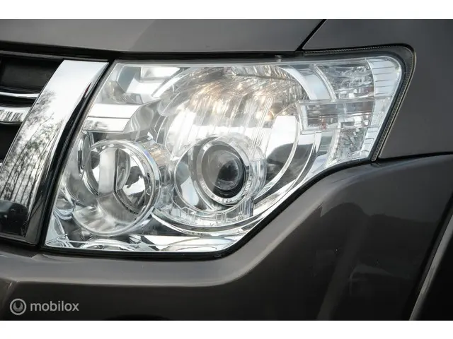 Mitsubishi Pajero 3.2 DI-D Instyle 2013 Diesel 42