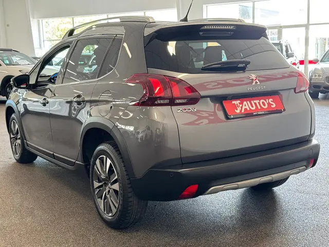 Peugeot 2008 1.2 PureTech Allure 2018 Benzine 3