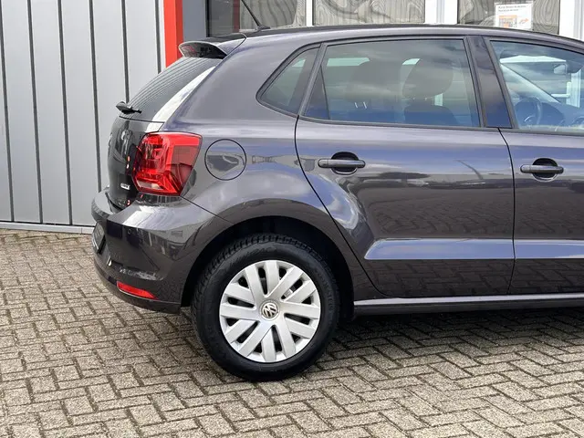 Volkswagen Polo 1.0 Lounge Edition 2015 Benzine 9