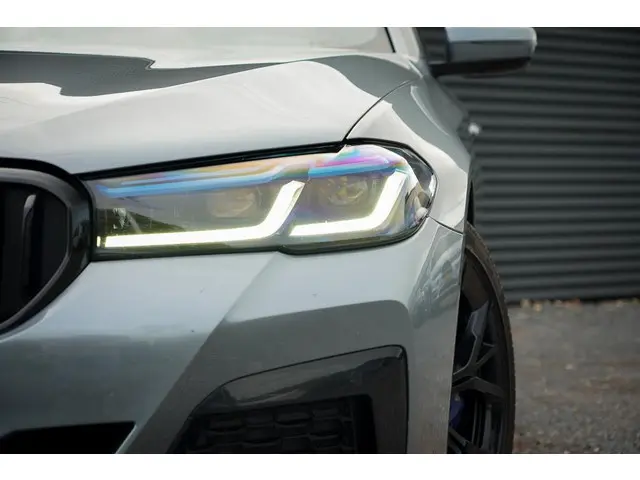 BMW 5 Serie Touring 530i High Executive 2021 Benzine 29