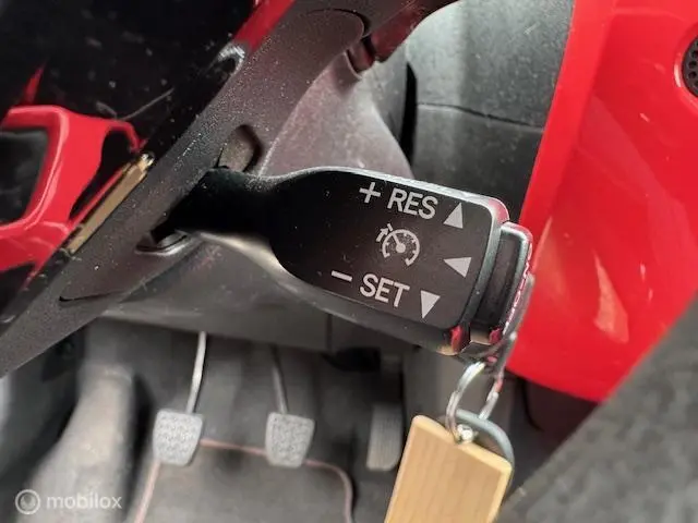 Citroën C1 1.0 e-VTi Shine met cabriodak. 2016 Benzine 11