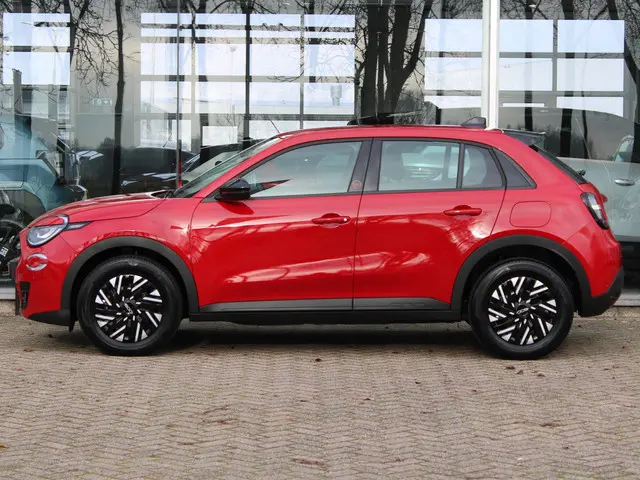 Fiat 600 600e RED 54 kWh 2024 Elektrisch 8