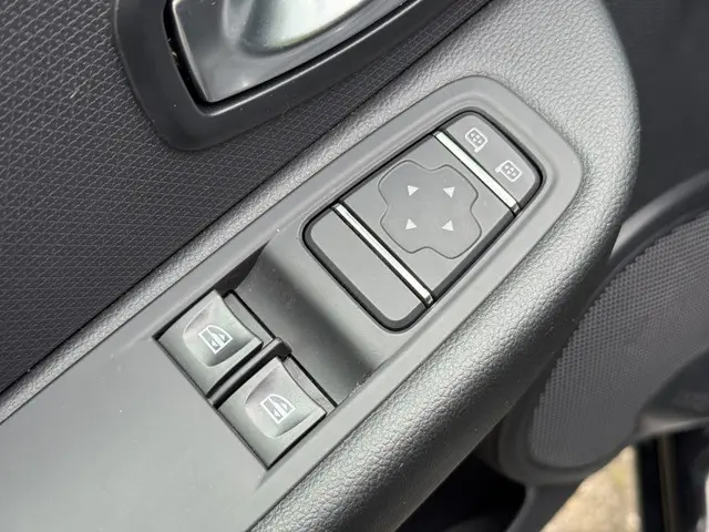 Renault Clio 0.9 TCe Life 2017 Benzine 22