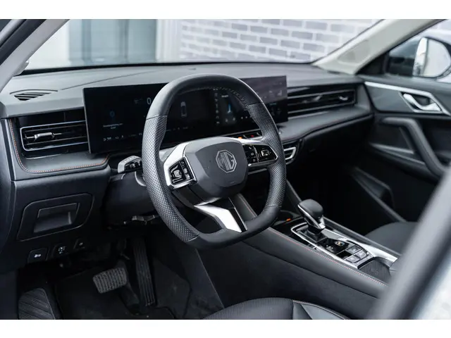 MG HS Plug-in Hybrid 1.5 Luxury 2024 Hybride Benzine 3