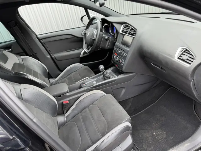 DS DS 4 Crossback 1.2 PureTech Business 2016 Benzine 21