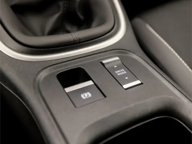 Jeep Avenger 1.2 Altitude Sport 2023 Benzine 27