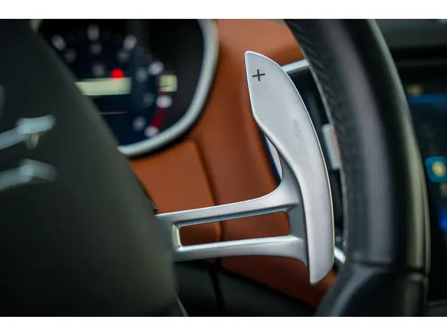 Maserati Ghibli 3.0 V6 GranLusso 2018 Benzine 23