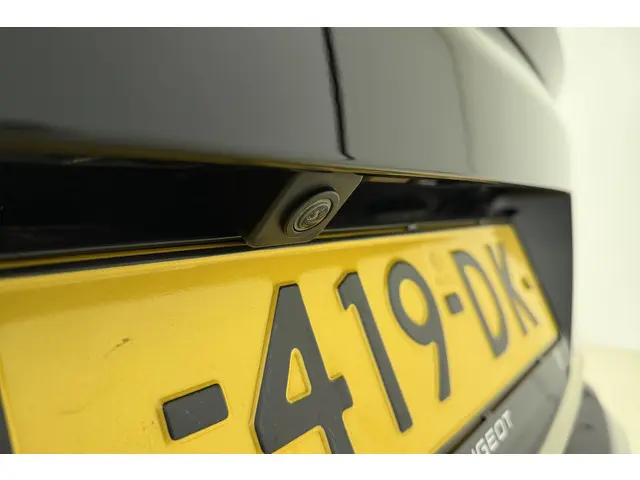 Peugeot 3008 1.2 PureTech Blue Lease Allure 2021 Benzine