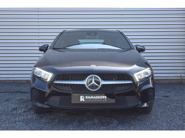 Mercedes-Benz A-Klasse 250 e Luxury 2021 Hybride Benzine 9