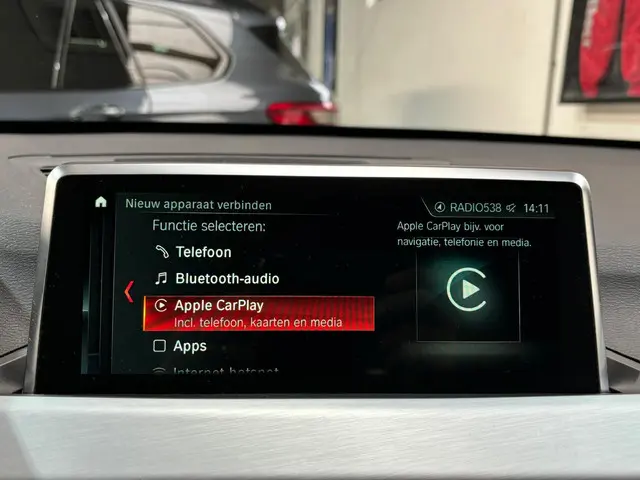 BMW X1 xDrive20i High Executive 2018 Benzine 25