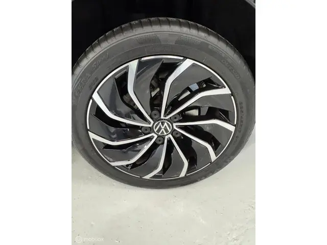 Volkswagen Golf 1.0 eTSI Life Business 2023 Benzine 5