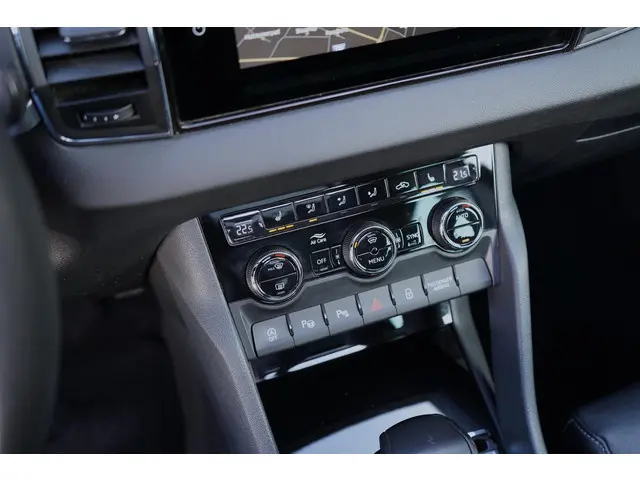 Škoda Karoq 1.5 TSI ACT Style 2018 Benzine 33