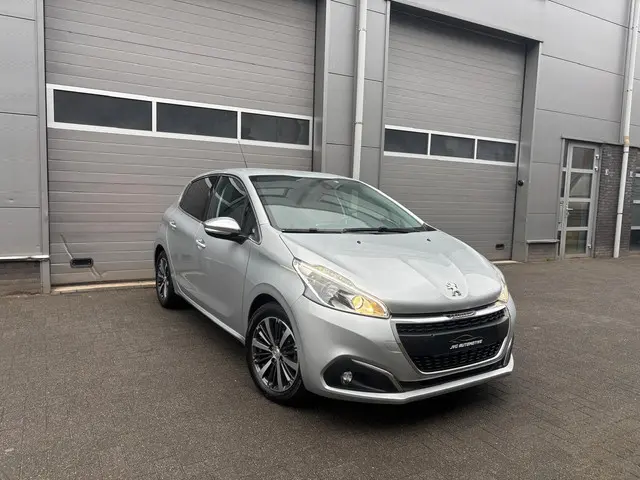 Peugeot 208 1.2 PureTech Allure 2017 Benzine 3