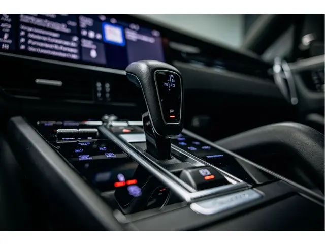 Porsche Cayenne Coupé 3.0 E-Hybrid 2020 Hybride Benzine 29
