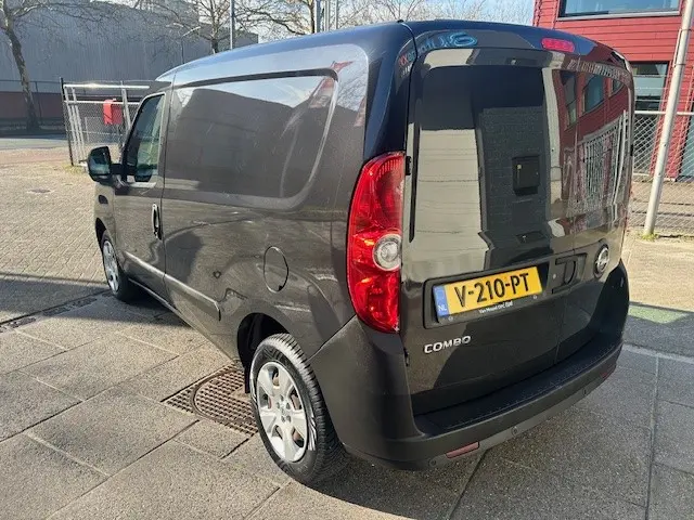 Opel Combo 1.3 CDTi L1H1 Edition 2018 Diesel 8