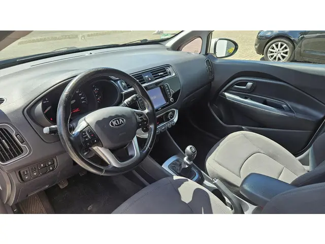 Kia Rio 1.4 CVVT ExecutiveLine 2015 Benzine 11