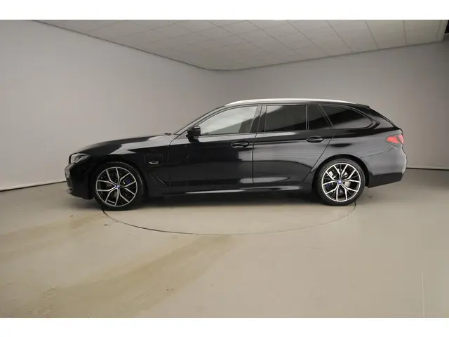 BMW 5 Serie Touring 530e xDrive 2024 Hybride Benzine 2