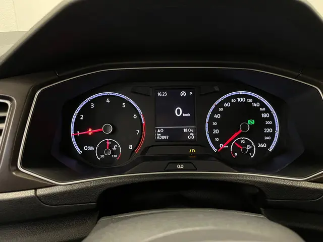 Volkswagen T-Roc 1.5 TSI Style 2019 Benzine 28