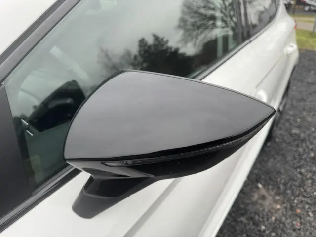 SEAT Ibiza 1.0 TSI FR Business Intense 2018 Benzine 35