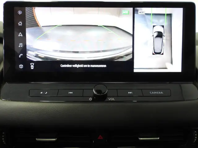 Nissan QASHQAI 1.3 MHEV N-Connecta Design 2023 Benzine 9