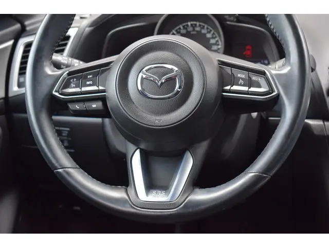 Mazda 3 2.0 SkyActiv-G 120 GT-M 2017 Benzine 16