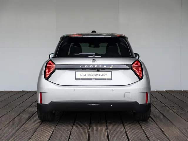 MINI Electric 3-deurs SE 2025 Elektrisch 5