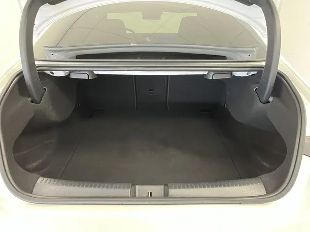 Mercedes-Benz CLA 200 AMG Line 2021 Benzine 9