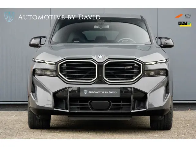 BMW XM PHEV 4.4 V8 653 pk 30 kWh 2023 Hybride Benzine 3
