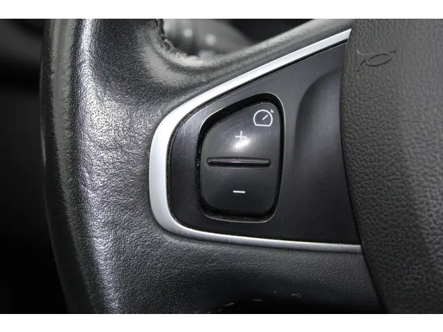 Renault Clio 0.9 TCe Limited 90 pk 2017 Benzine 22