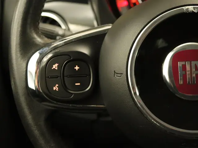 Fiat 500C 1.2 Lounge 2017 Benzine 22