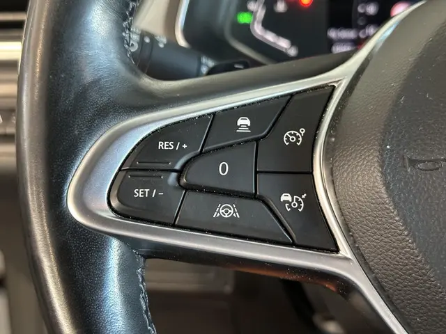 Renault Captur 1.3 TCe 140 Intens 2021 Benzine 24