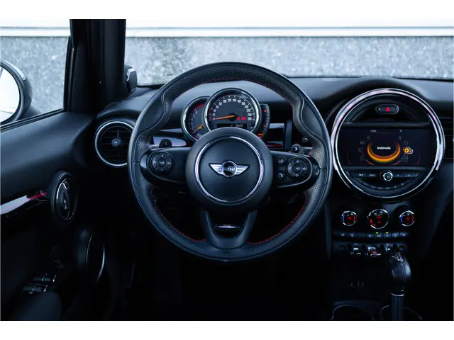 MINI Cooper S Mini Chili Serious Business 2015 Benzine 25