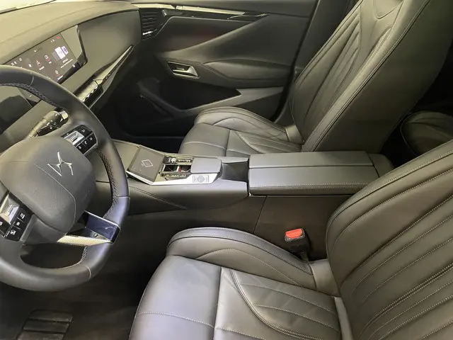 DS DS 4 1.2 PureTech Automaat Rivoli Cross 2023 Benzine 19