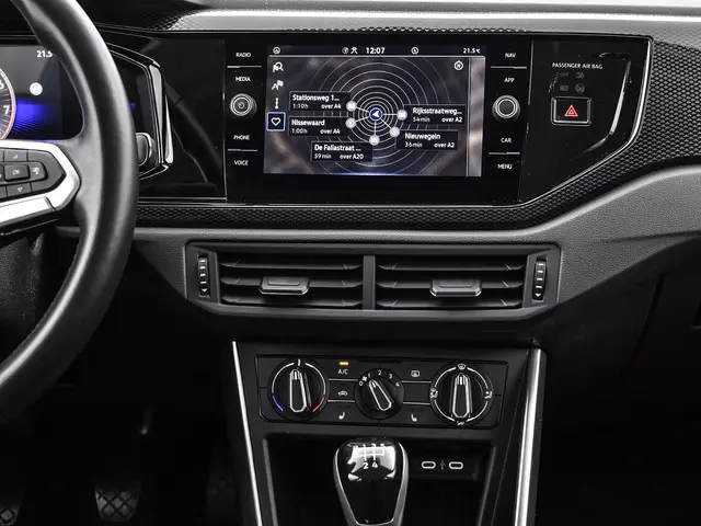 Volkswagen Polo 1.0 TSI 95pk Life 2023 Benzine 19