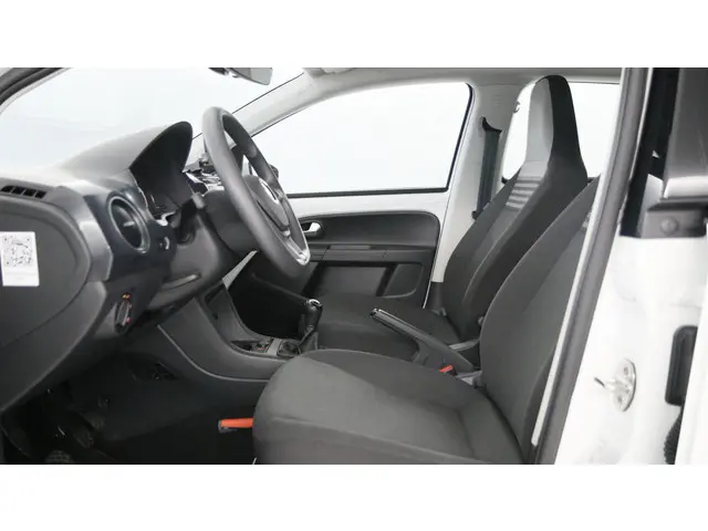Volkswagen up! 1.0 65pk 2023 Benzine 15