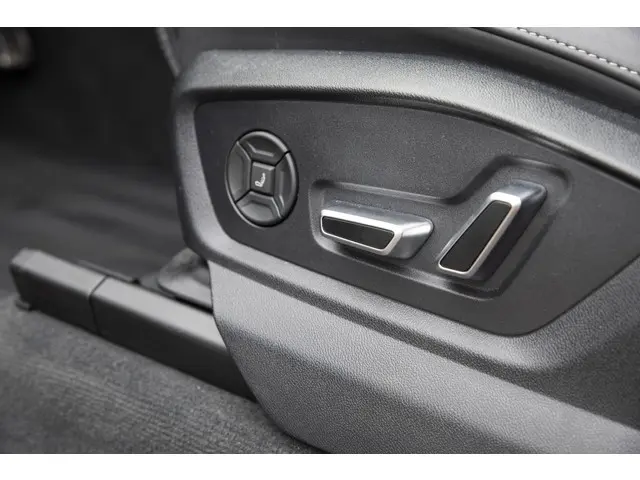 Audi SQ7 4.0 TFSI quattro ABT 7p 2023 Benzine 42