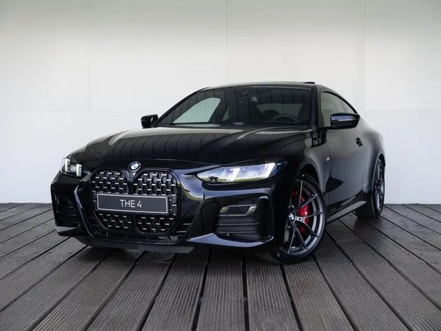 BMW 4 Serie 420i Coupé M Sport Pro 2025 Benzine 43