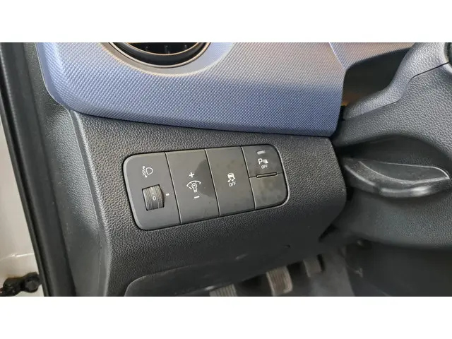 Hyundai i10 1.0i i-Motion Premium 2015 Benzine 15