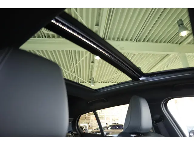 BMW 1 Serie 120 2024 Benzine 22