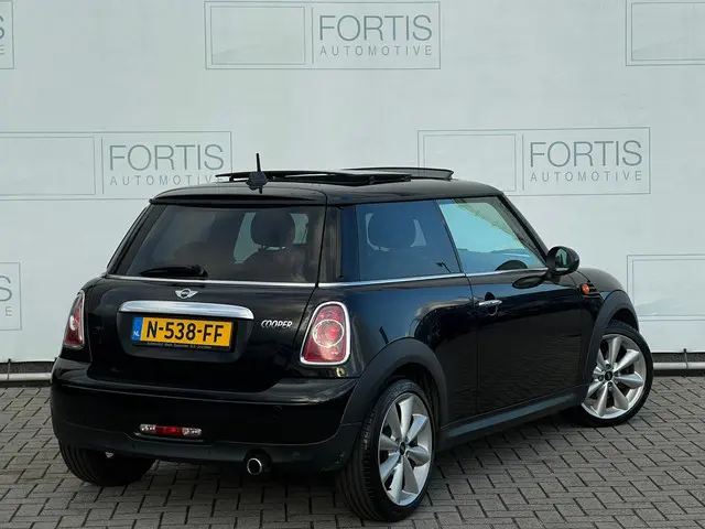 MINI Cooper Mini 1.6 Pepper 2013 Benzine 2