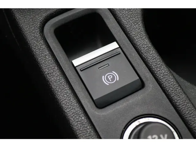 Audi A3 Sportback 30 TFSI Business edition 2020 Benzine 47