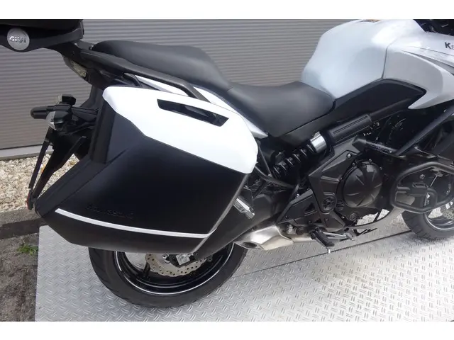 Kawasaki Versys 650 GRAND TOURER 2020 Benzine 10