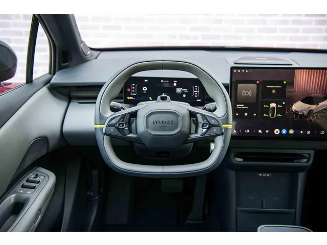 Lynk & Co 02 More 66 kWh 2026 Elektrisch 14